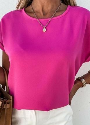 Блуза біла однотонна, чорна