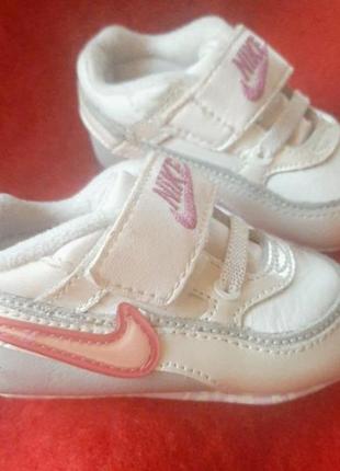 Стильні легкі шкіряні пінетки nike оригінал