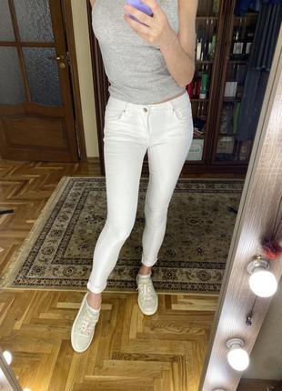 Белые джинсы toxic 3 jeans2 фото