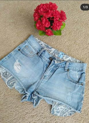 Ідеальні джинсові шорти