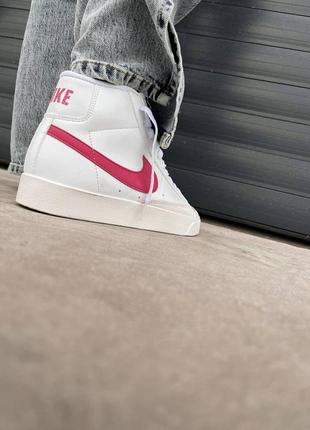 Женские кроссовки nike blazer mid vintage 77 pink/white2 фото