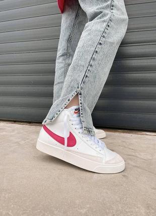 Женские кроссовки nike blazer mid vintage 77 pink/white