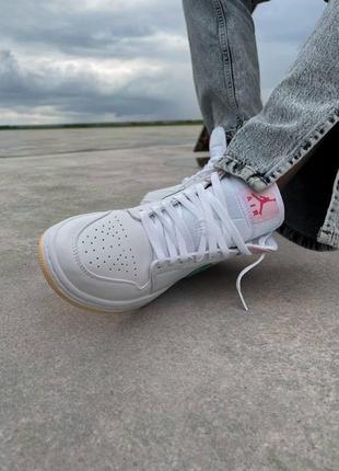 Жіночі кросівки nike air jordan 1 retro ice cream5 фото