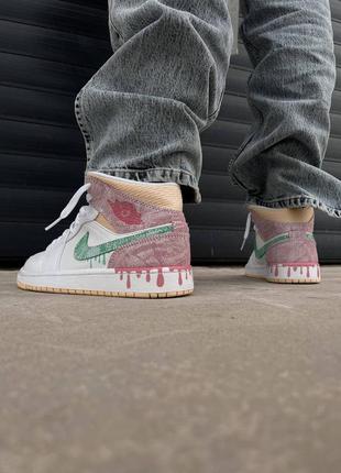 Жіночі кросівки nike air jordan 1 retro ice cream8 фото