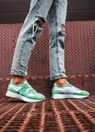 Жіночі кросівки new balance 327