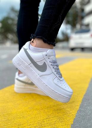 Женские кроссовки nike air force 1 reflective