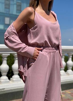 Костюм троечка.легенький,приятный к телу