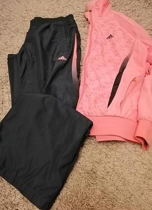 Спортивный костюм adidas