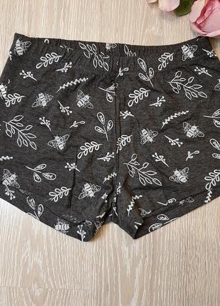 Шорти темно- сірі, з білим принтом, в поясі на резинку