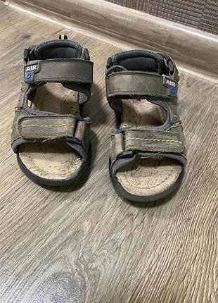 Сандали детские , босоножки