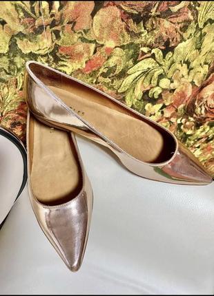 Стильні шкіряні черевики