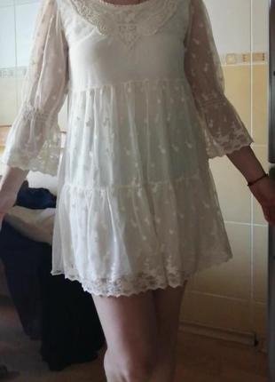 Ажурное платье , платье  белое ярусное р 40/42( с, м, о )