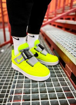 Чоловічі кросівки nike air force 1 utility volt / чоловічі кросівки найк салатові знижка