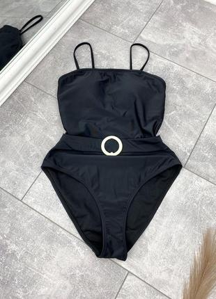 Чёрный купальник бандо с поясом vero moda5 фото