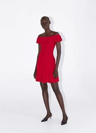 Женственное платье в рубчик красная от зара
