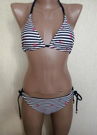 Стильний трендовий купальник в полосочку