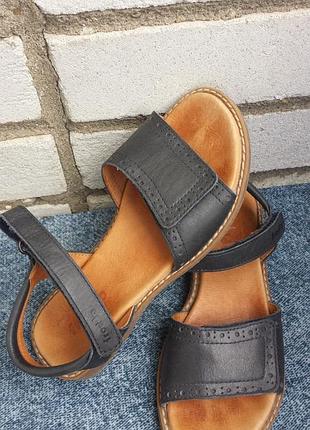 Босоножки кожаные сандалии froddo, хорватия, р. 32 стелька 20 см.