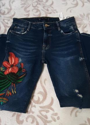 Джинсы zara