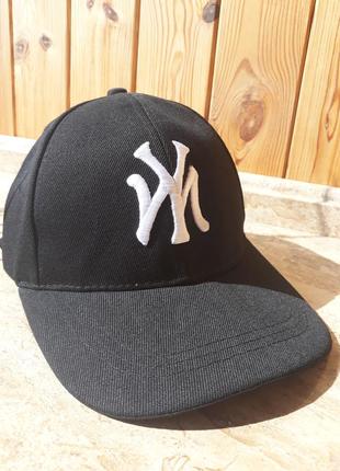 Кепка new yorker