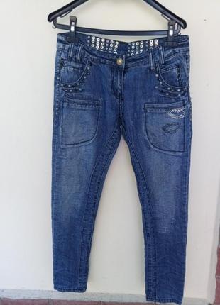 Джинсы