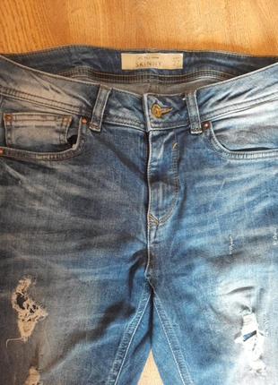 Модні рвані джинси на літо2 фото