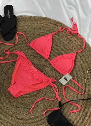 Яскравий, роздільний купальник miss selfridge