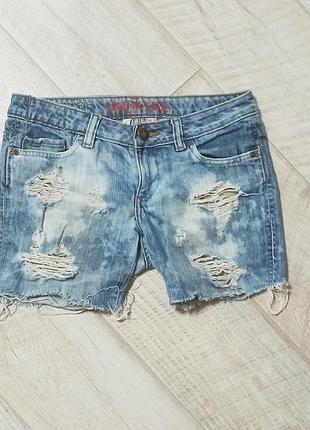 Шорти