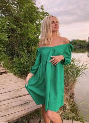 Зелёное платье