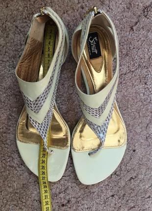 Босоножки  кожа р.41