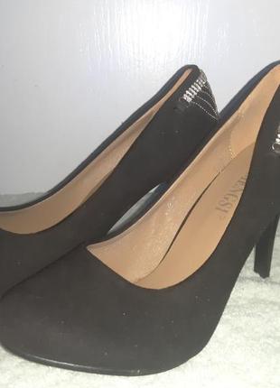 Новые женские черные замшевые туфли kamengsi. размер 38 хэллоуин halloween6 фото