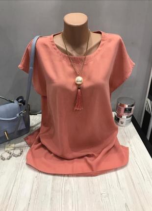 Красивая розовая блуза
