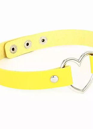 Базовый чокер с сердцем