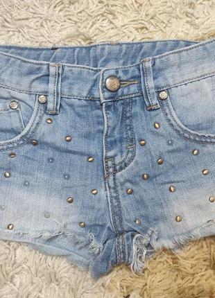 Летние стильные джинсовые шорты pompdelux на 6-7 лет (можно дольше)3 фото