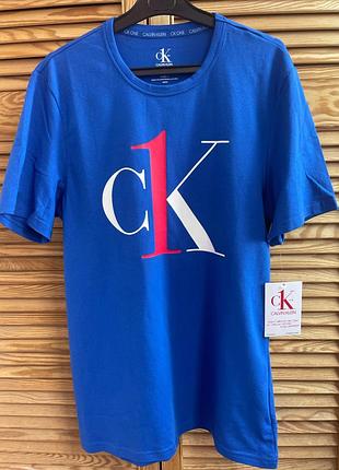 Calvin klein футболка