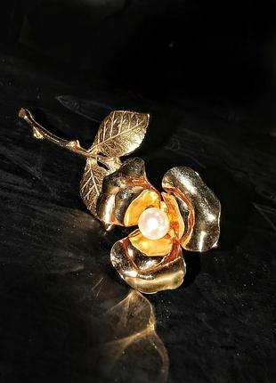Велика вінтажна американська брошка троянда з перлиною квітка листя