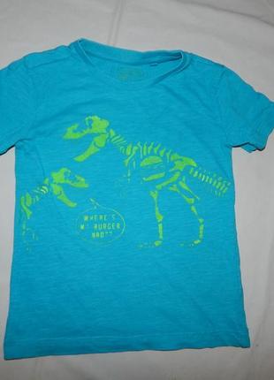 Футболка модная на 3 года