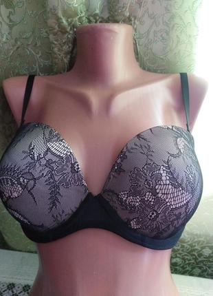 Бюстгальтер
