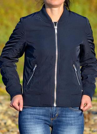 Шикарна та модна курточка бомбер бренду firetrap