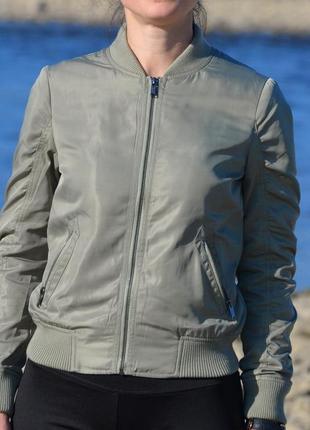Курточка бомбер женская коротко известного бренда firetrap