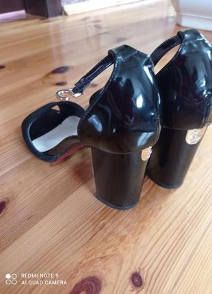 Босоніжки замш