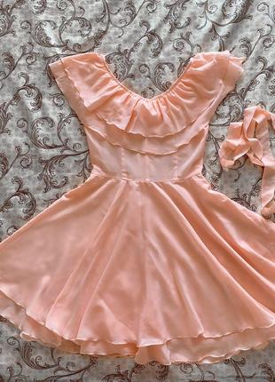 Платье новое мини с рюшами пудровое персиковое нарядное вечернее летнее воздушное с поясом xs s2 фото