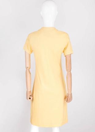 Стильное желтое платье поло с воротником4 фото
