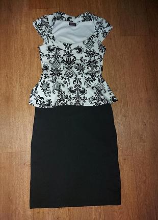 Сукні з басками 42-44