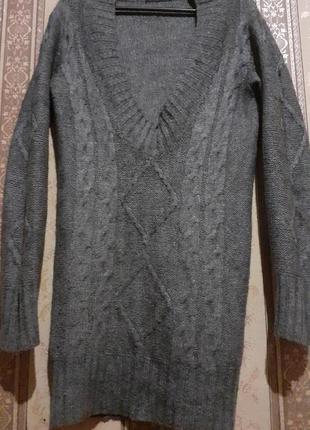 Теплий светр ,светр-сукня з глибоким вирізом горловини sasch