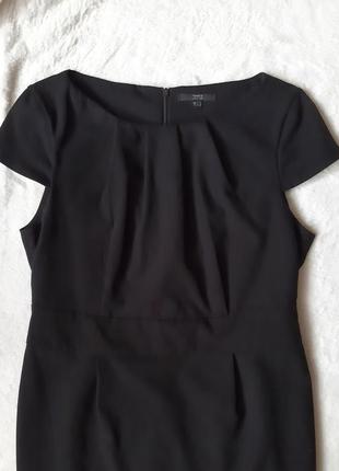 Черное платье-футляр в деловом стиле 48 рр2 фото