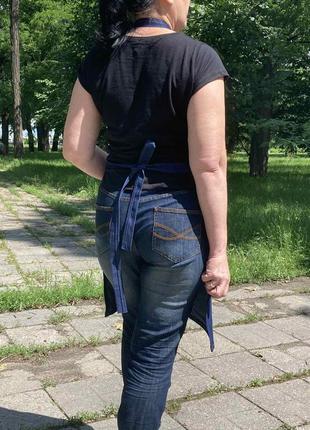Фартук передник джинсовый универсальный. спецодежда продавца, официанта. 3