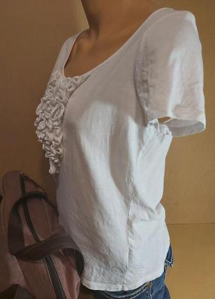Белая блуза lauren ralph lauren с рюшами. белая футболка с воланами lauren ralph lauren. хлопок3 фото