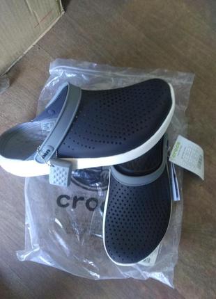 Шлепанцы crocs literide clog k 205964 black/white2 фото