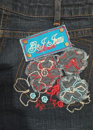 Джинсы на девочку, оригинальные,комбинированные,апликация,вышивка
