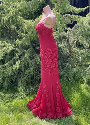 Шикарное красное платье на торжество6 фото